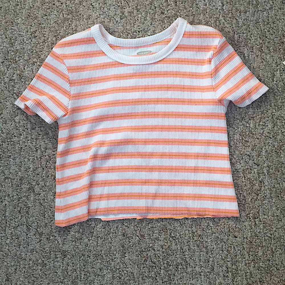 Cropped tee